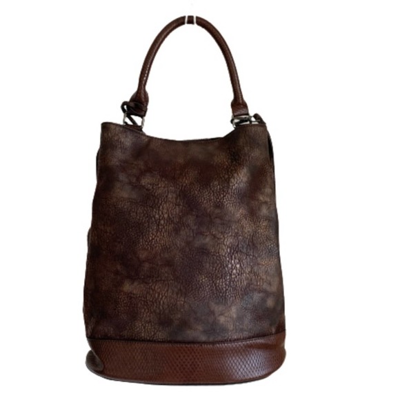 Elegant Brown Leather Tote Bag - Picture 5 of 12